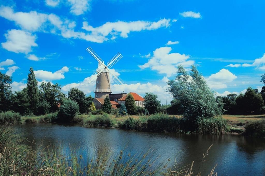 Wayford Bridge Inn Hotel Stalham Servicios foto
